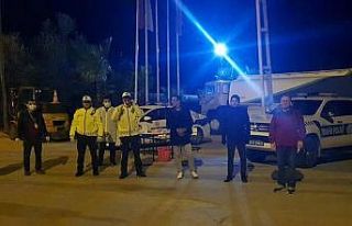 Mut’ta sokağa çıkma yasağına uymayan 3 gence...