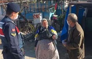 Nallıhan’da Hacer Teyze’den anlamlı destek