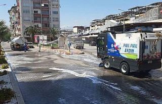 Nazilli’de cadde, sokak ve meydanlar dezenfekte...