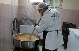 Niğde Belediyesi Ramazan ayı ile yardımlaşmayı...