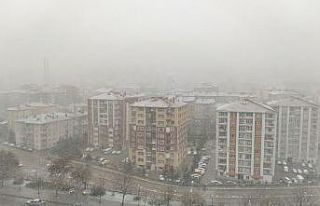 Nisan’da yağan kar Yozgat’ı beyaza bürüdü