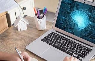 Öğrenciler uzaktan eğitimle ‘Uluslararası Bilişim...