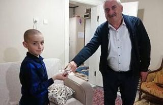 Okul harçlığını “Biz bize yeteriz Türkiyem”...