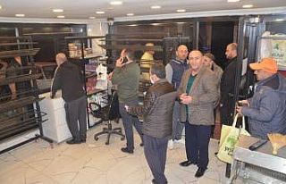 Ordu’da vatandaşlar fırın ve marketlere akın...