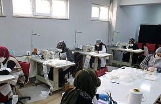 Orhaneli Halk Eğitim Merkezi öğreticiler gönüllü...