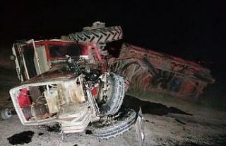 Otomobille traktör çarpıştı: 2 yaralı