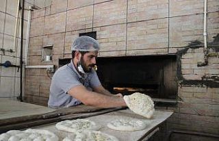 (Özel) Antalya’da fırın ustaları 280 derece...