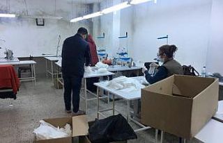 (Özel) Ataşehir’de kaçak maske üretimi yapılan...