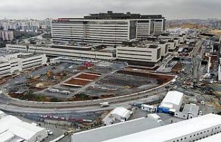 (Özel) Başakşehir Şehir Hastanesi yolundaki hummalı...