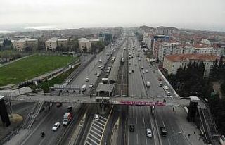(Özel) E-5 ve metrobüs yollarında kısıtlama sonrası...