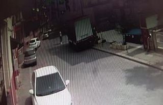 (Özel) Meşrubat aracından para dolu poşetin çalınması...