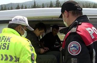 (Özel) Sokağa çıkma yasağı olan 19 yaşındaki...