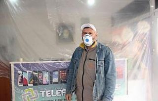 (ÖZEL) Telefon tamircisinden korona virüse karşı...