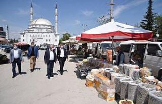Pazaryerinde tedbirleri yerinde inceledi