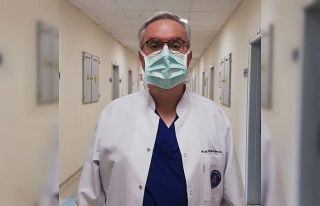 Plazma tedavisiyle Covid-19’u yenen yaşlı hasta,...