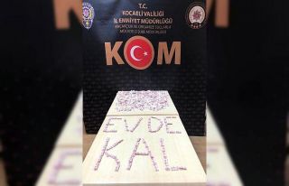 Polis ele geçirdiği sahte TAPDK bandrolleri ile...