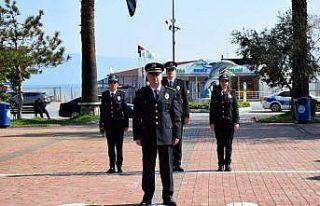 Polis haftasına sessiz kutlama