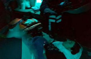 Polis helikopteri doğum yapan kanamalı hasta için...