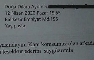 Polisten evde kalan kız çocuğuna doğum günü...