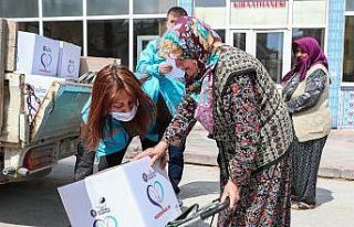 Ramazan yardımı kolilerinin dağıtımına başlandı