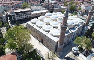 Ramazan’ın ilk cumasında camiler mahzun kaldı