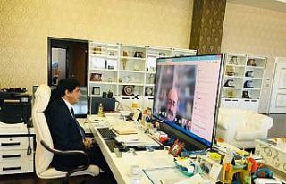 Rektör Alma telekonferans yöntemiyle yapılan toplantıya...