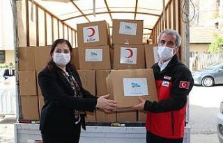 Rektör Karabulut’tan Kızılay’a bağış