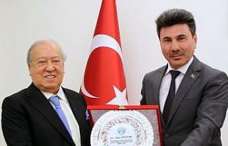 Rektör Karacoşkun’dan Aktürk’e geçmiş olsun...