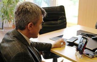 Rektör Kazım Uysal sosyal medyada öğrencilerle...