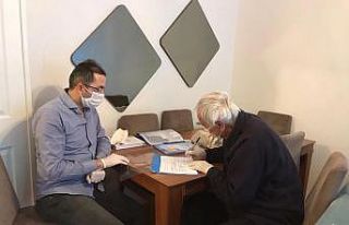 Resmi tatillerde esnafın ayağına gidiyorlar