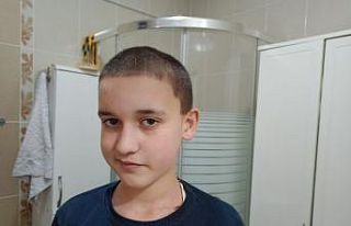 Saç kesme işini babalar, kardeşler, abiler üstlendi