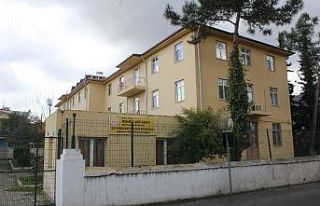 Sağlık çalışanları öğretmen, gardiyanlar öğrenci...