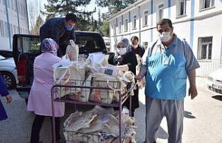 Sağlık çalışanlarına 600 hediye paketi