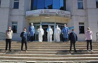 Sağlıkçılar canla başla çalışıyor