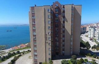 Sağlıkçılar için tepki çeken yazı asılan sitenin...