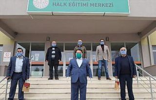 Sakarya’da 84 mahallede 2 bin 100 kişiye maske...