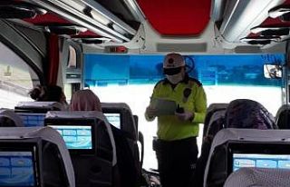 Sakarya’da virüs tedbirlerine uymayan 993 kişiye...