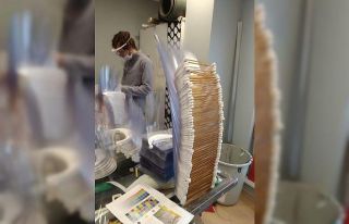 Sakaryalı iş adamından hastanelere bin adet siperli...