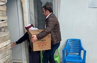 Samsat’ta depremzede vatandaşlara yardım paketleri...