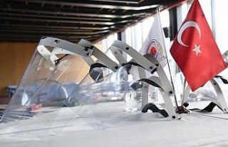 Samsun Büyükşehir’den ’siperlik maske’