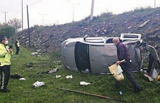 Samsun’da kamyonet şarampole yuvarlandı: 1 yaralı