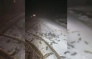 Şarköy’de kar sürücülere zor anlar yaşattı
