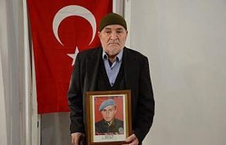 Şehit babası 3 maaşını kampanyaya bağışladı