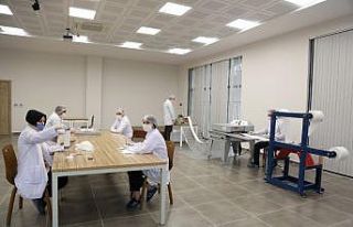 Serdivan Belediyesi maske üretimine başladı