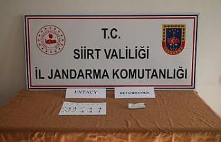 Siirt’te uyuşturucu ticareti yapan 4 kişi gözaltına...