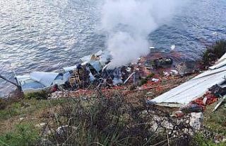 Silifke’de domates yüklü tır denize uçtu