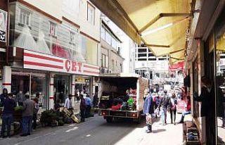 Silvan’da kısıtlama kalktı, vatandaşlar alış...