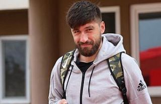 Sivassporlu Paul Papp bireysel idman yapıyor