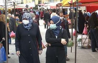 Sokağa çıkma kısıtlama öncesi pazar yerlerinde...