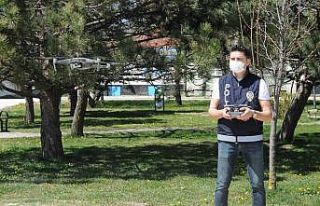 Sokağa çıkma kısıtlamasında ’uçan gözlerle’...